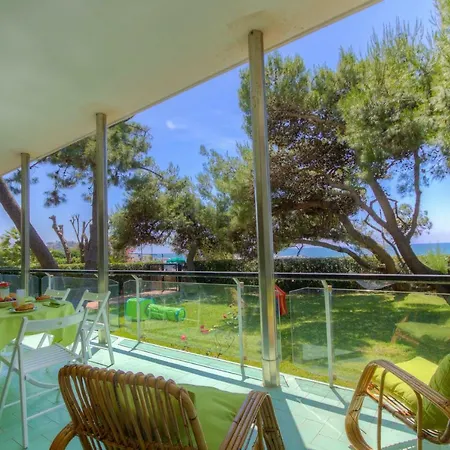 Leonardo Panoramic Beachfront