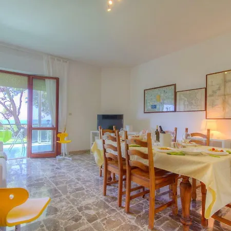 Leonardo Panoramic Beachfront *