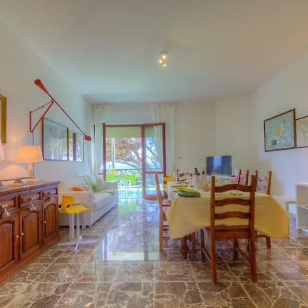 Leonardo Panoramic Beachfront Appartamento *