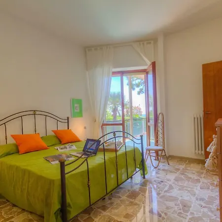 Appartamento Leonardo Panoramic Beachfront Formia