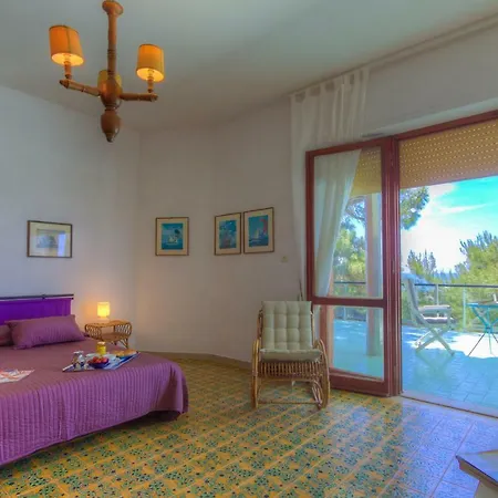 Leonardo Panoramic Beachfront Appartamento