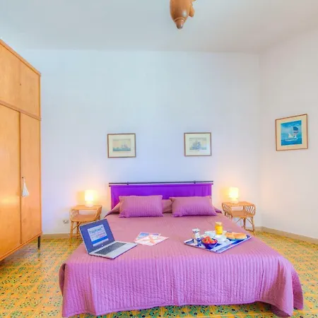 Leonardo Panoramic Beachfront * Formia